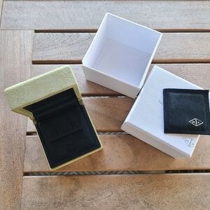Van Cleef & Arpels VCA Earrings Jewelry Box